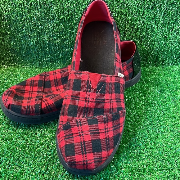 TOMS Buffalo Check Flannel Slip Ons with sparkly on back side - Picture 4 of 6